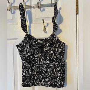 NWT PAPERCRANE FLORAL TOP